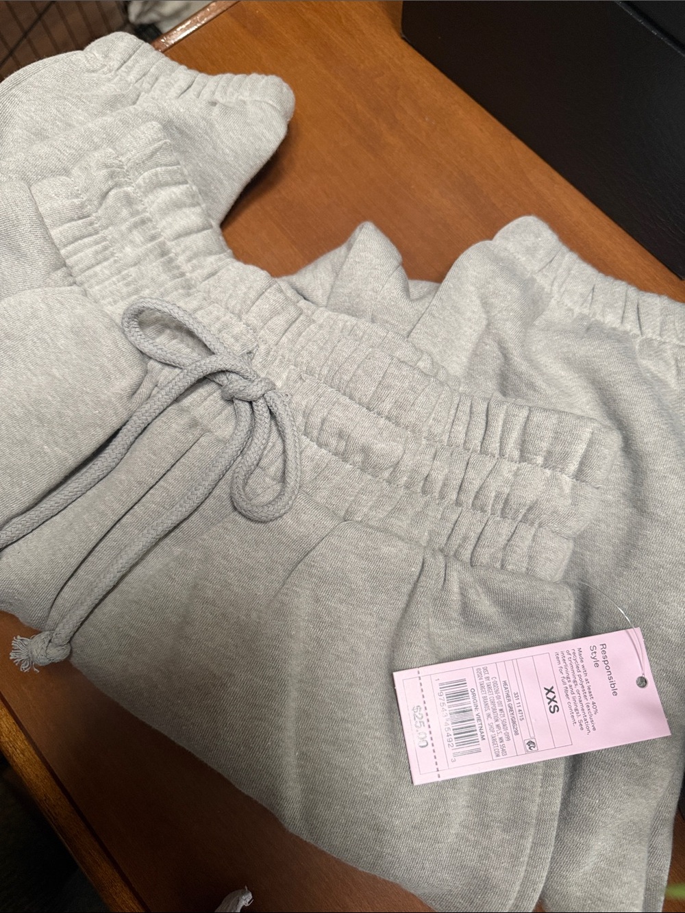 Womens NWT Gray Elastic Waist Jogger Bottoms